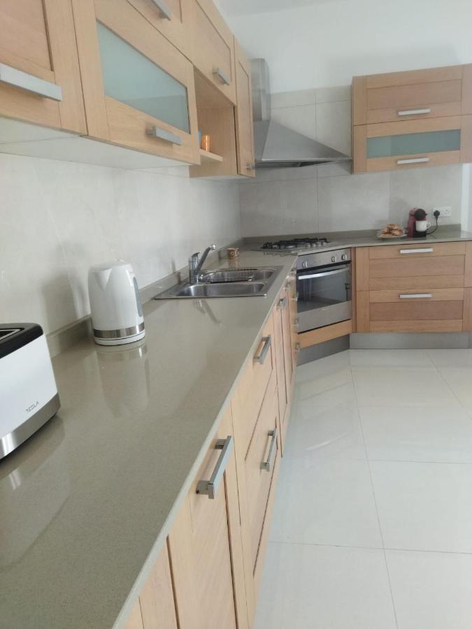 Centrally Located Bugibba Apartment - Seaside Comfort St. Paul's Bay Exteriör bild